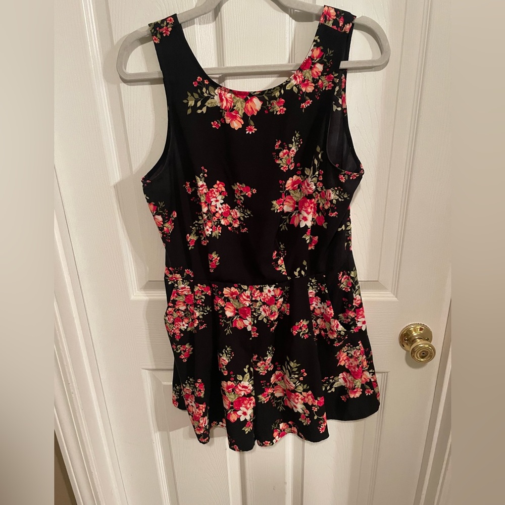 One Clothing- Floral Romper- Size Large